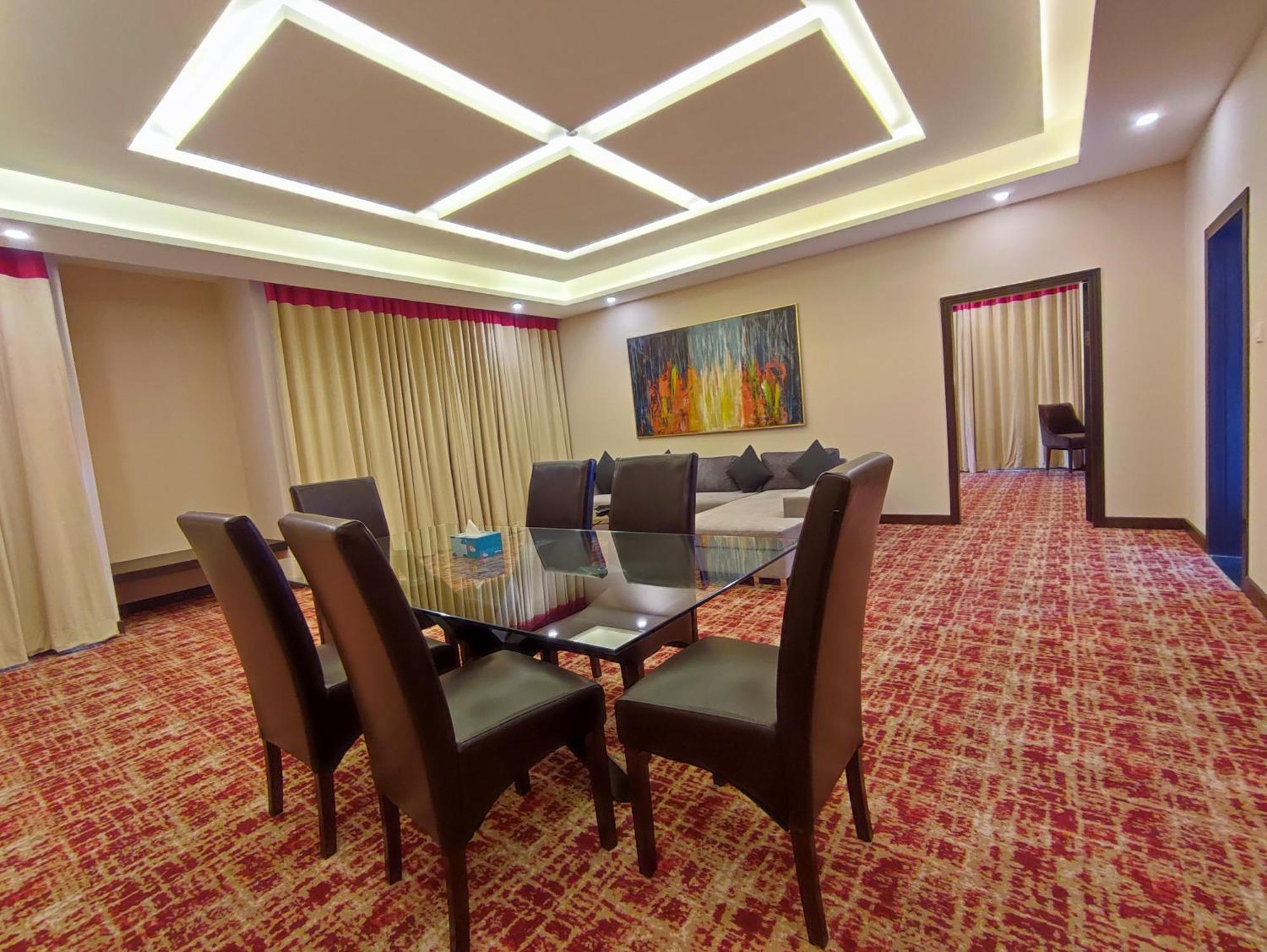 Ramada By Wyndham Murree Lower Topa Resort Exterior foto