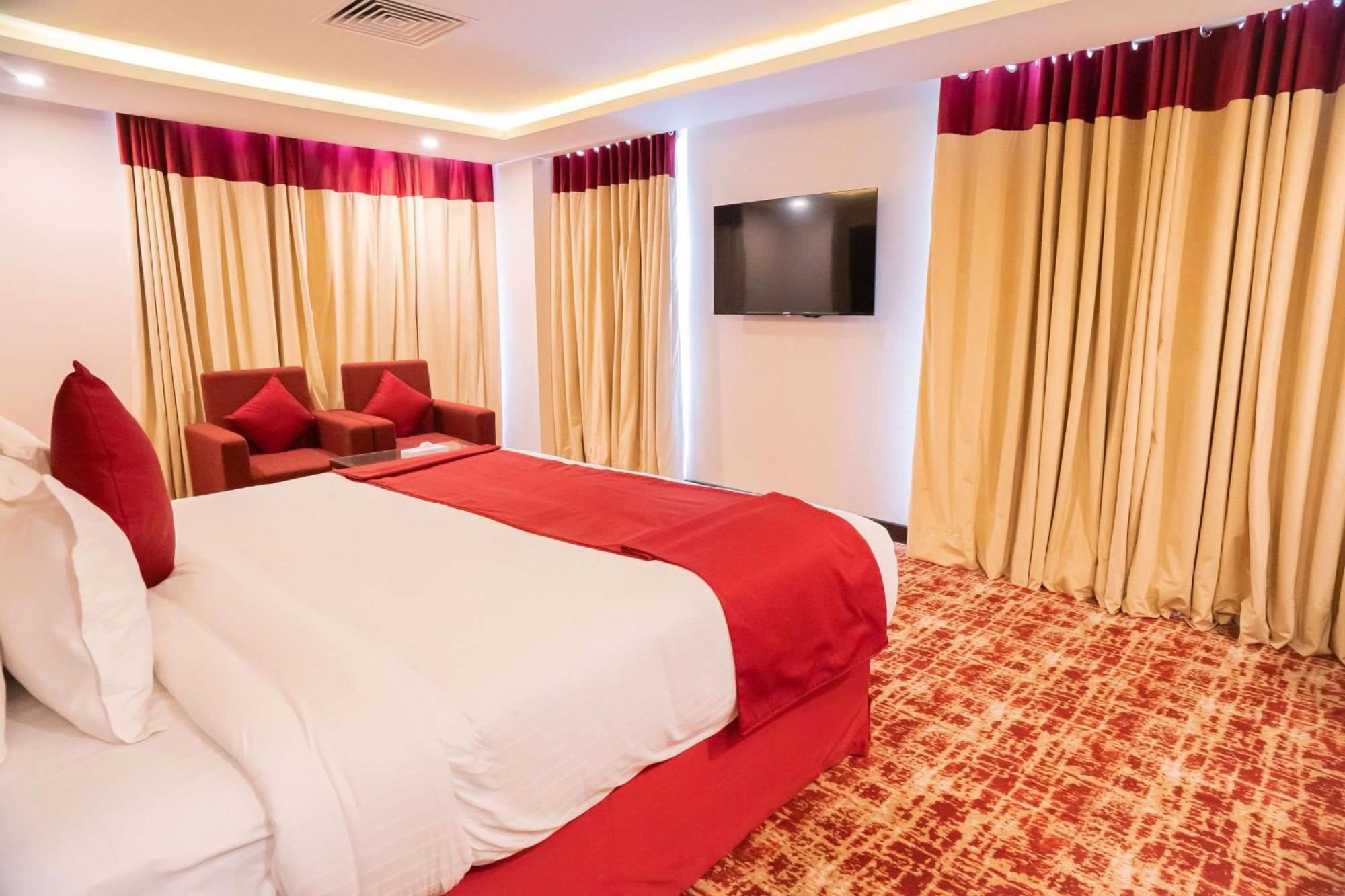 Ramada By Wyndham Murree Lower Topa Resort Exterior foto